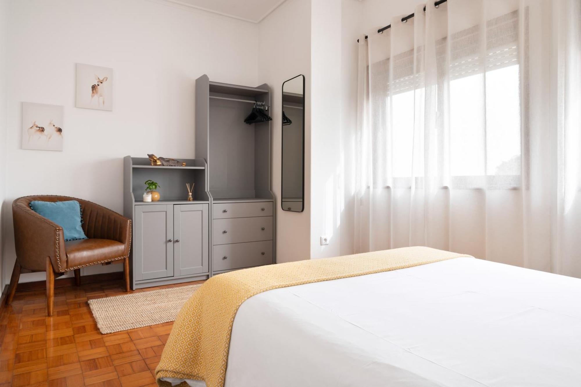 ! Luminous 2Br Top Floor ! Praca Da Republica Porto Exterior foto